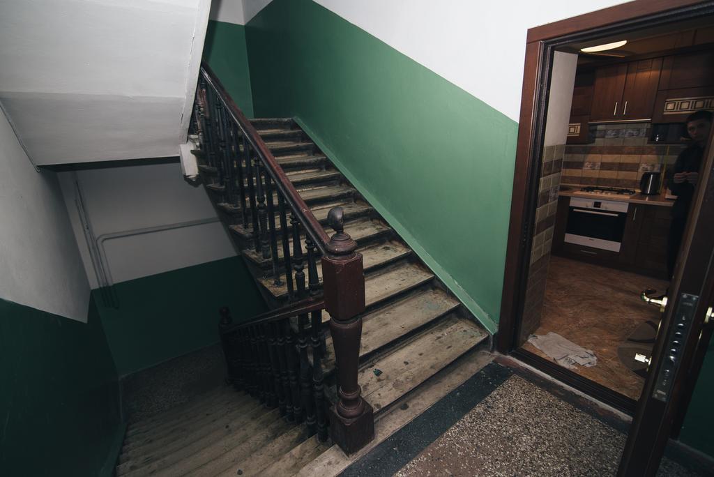 Apartment On Bernarda Meretyna Lviv Exterior photo